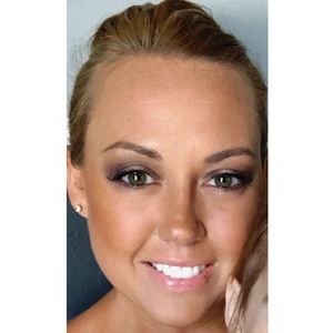 Meet your Posher, Crystel